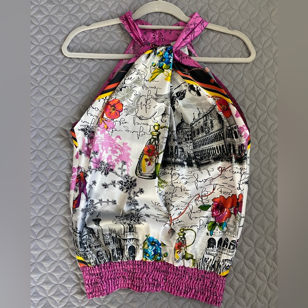 Sleeveless blouse